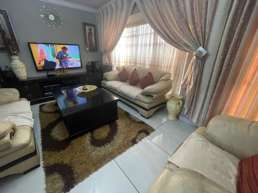 To Let 0 Bedroom Property for Rent in Birch Acres Gauteng