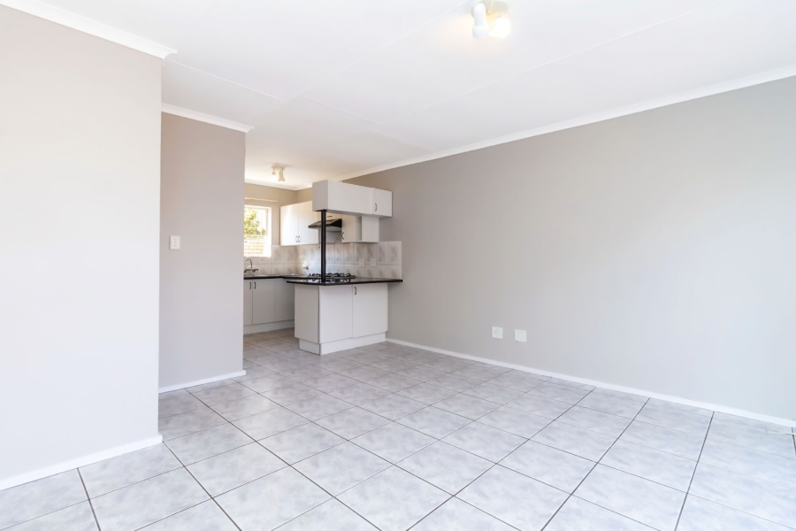 To Let 2 Bedroom Property for Rent in Honeydew Ridge Gauteng