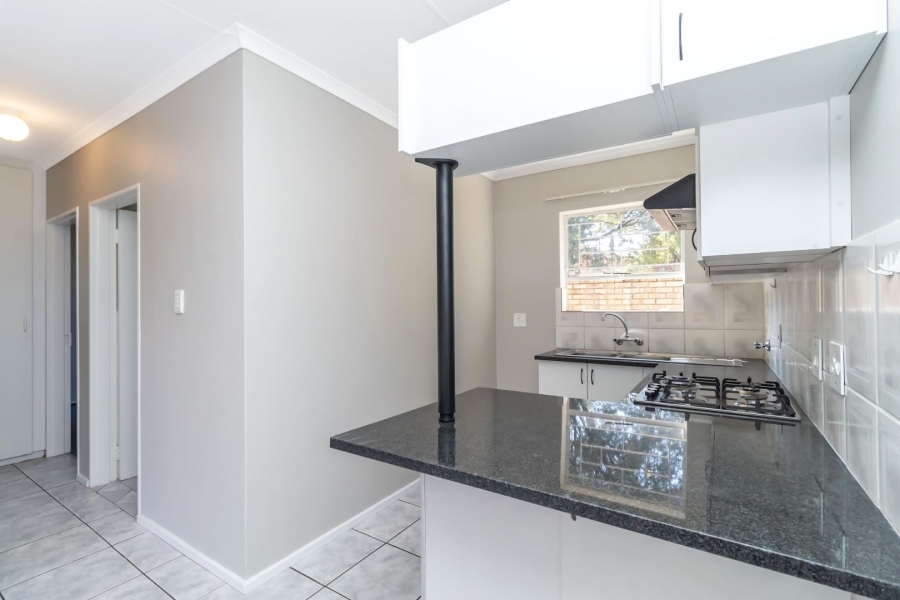 To Let 2 Bedroom Property for Rent in Honeydew Ridge Gauteng