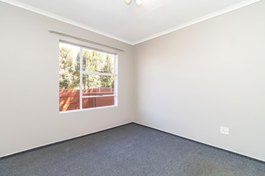 To Let 2 Bedroom Property for Rent in Honeydew Ridge Gauteng