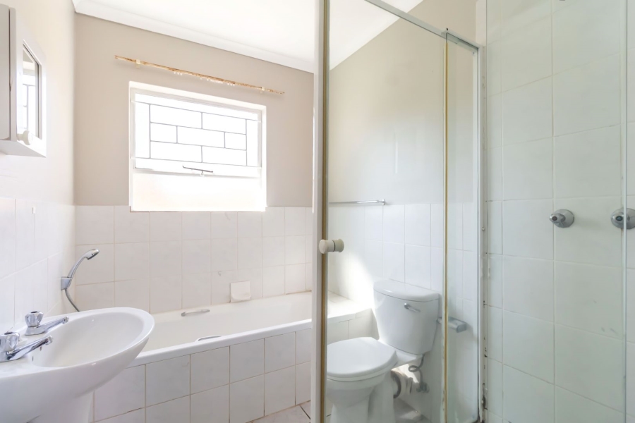 To Let 2 Bedroom Property for Rent in Honeydew Ridge Gauteng