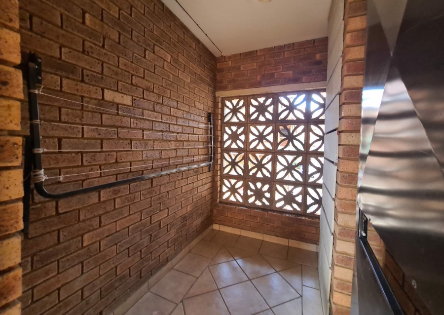 To Let 2 Bedroom Property for Rent in Hazeldean Gauteng