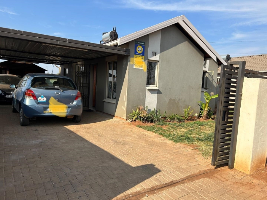 3 Bedroom Property for Sale in Rosslyn Gauteng