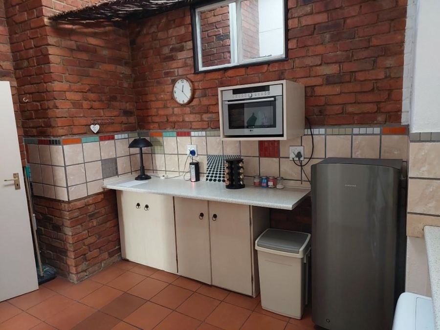 To Let 1 Bedroom Property for Rent in Craigavon Gauteng