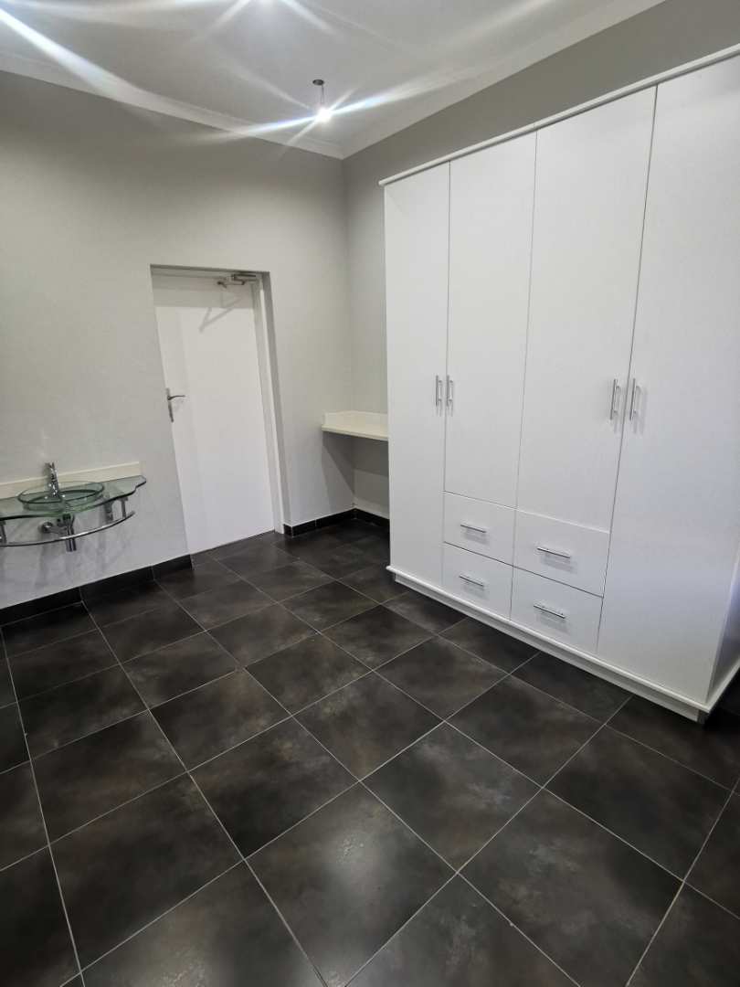 To Let commercial Property for Rent in Waterkloof Ridge Gauteng