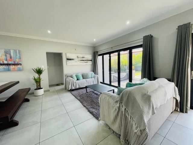 To Let 4 Bedroom Property for Rent in Midstream Ridge Gauteng