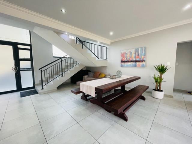 To Let 4 Bedroom Property for Rent in Midstream Ridge Gauteng