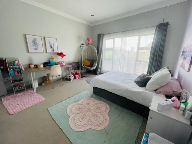 To Let 4 Bedroom Property for Rent in Midstream Ridge Gauteng
