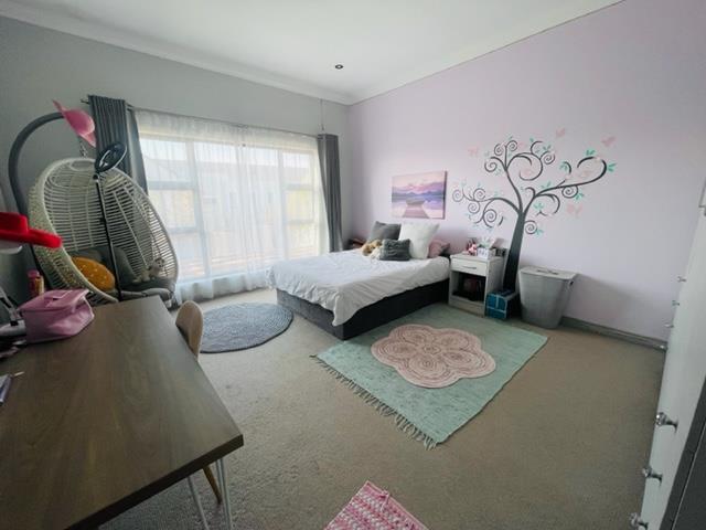 To Let 4 Bedroom Property for Rent in Midstream Ridge Gauteng