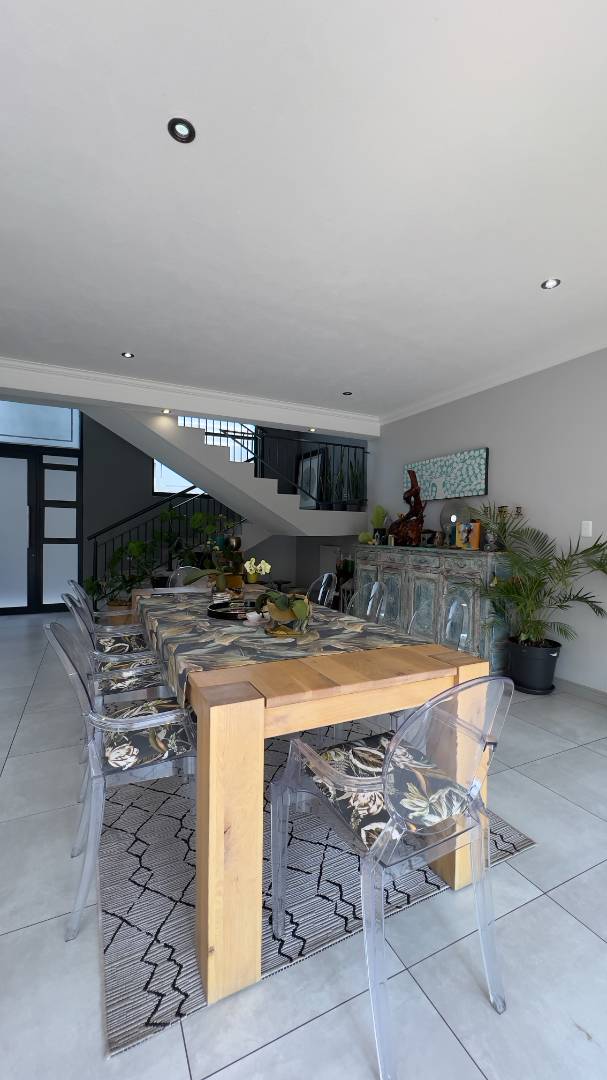 To Let 4 Bedroom Property for Rent in Midstream Ridge Gauteng