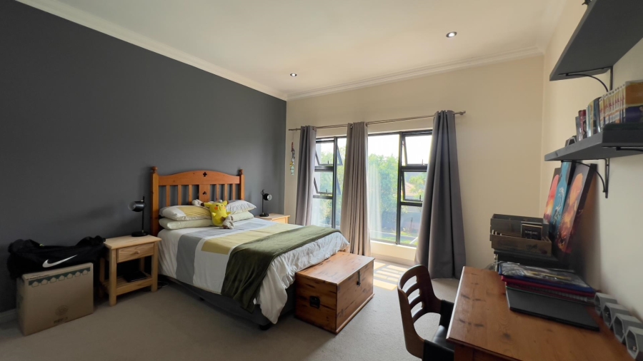 To Let 4 Bedroom Property for Rent in Midstream Ridge Gauteng