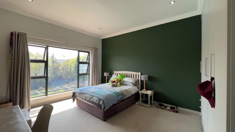 To Let 4 Bedroom Property for Rent in Midstream Ridge Gauteng