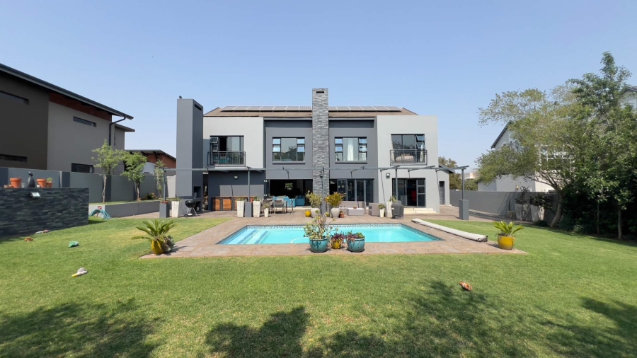 To Let 4 Bedroom Property for Rent in Midstream Ridge Gauteng