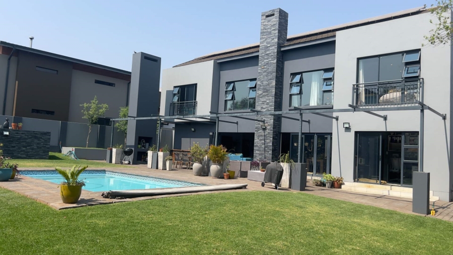 To Let 4 Bedroom Property for Rent in Midstream Ridge Gauteng