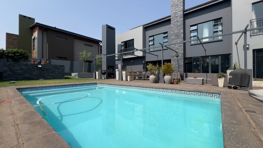 To Let 4 Bedroom Property for Rent in Midstream Ridge Gauteng