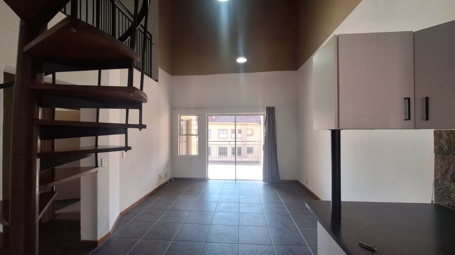 2 Bedroom Property for Sale in Sundowner Gauteng