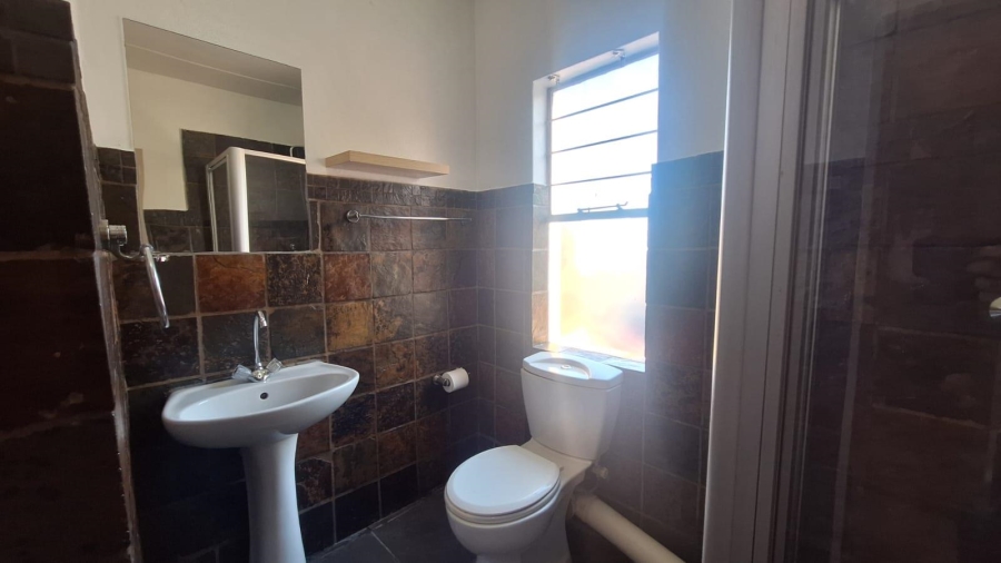 2 Bedroom Property for Sale in Sundowner Gauteng