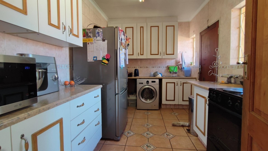 3 Bedroom Property for Sale in Brackenhurst Gauteng