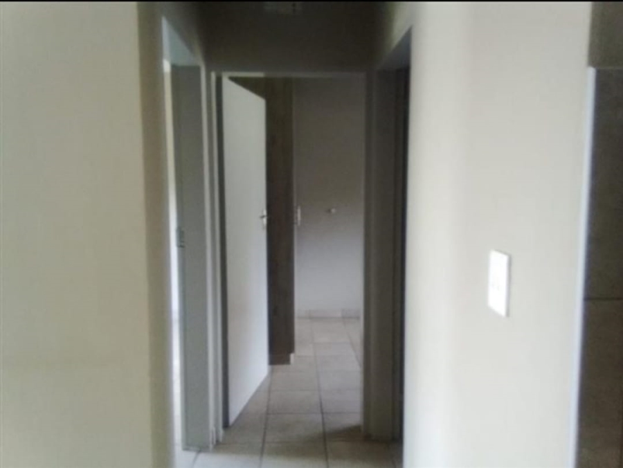 2 Bedroom Property for Sale in Montana Tuine Gauteng