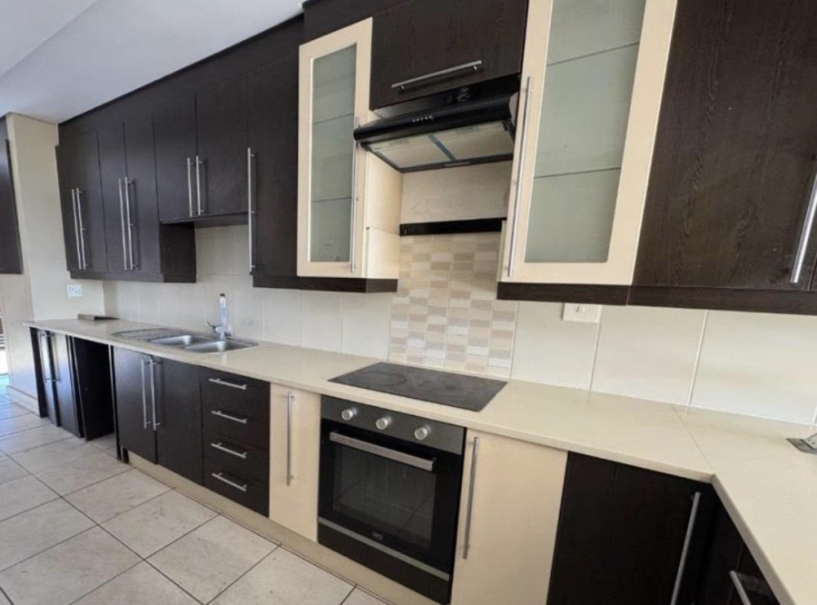 2 Bedroom Property for Sale in Bedfordview Gauteng