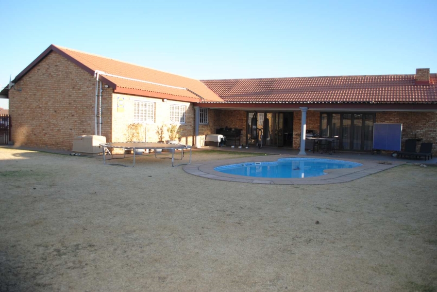 3 Bedroom Property for Sale in Riversdale Gauteng