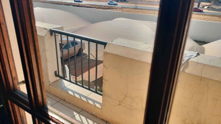 2 Bedroom Property for Sale in Akasia Gauteng