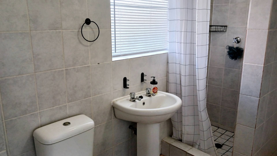 0 Bedroom Property for Sale in Linden Gauteng