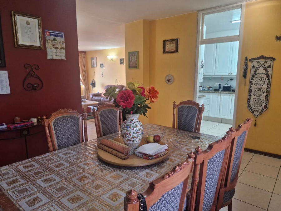 2 Bedroom Property for Sale in Benmore Gauteng