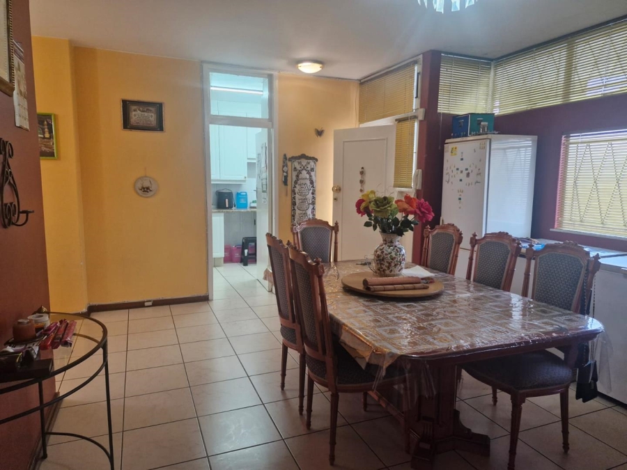 2 Bedroom Property for Sale in Benmore Gauteng