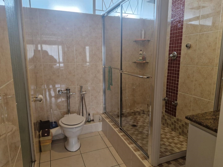 2 Bedroom Property for Sale in Benmore Gauteng
