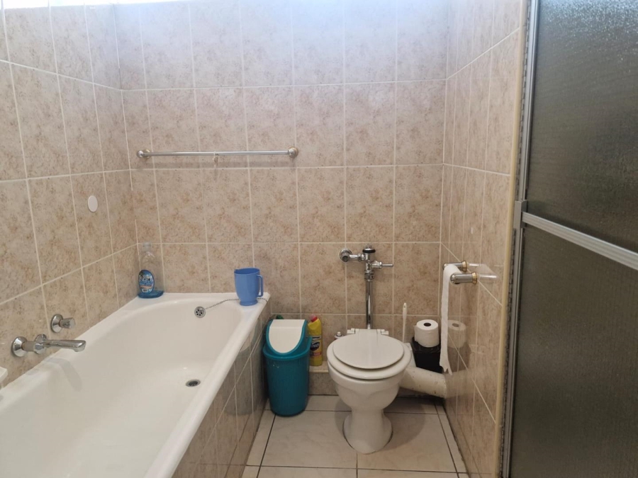 2 Bedroom Property for Sale in Benmore Gauteng