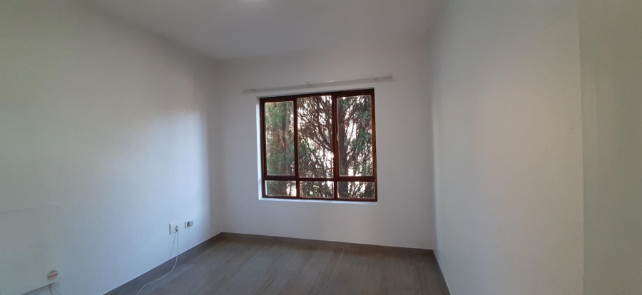 2 Bedroom Property for Sale in Sunninghill Gauteng