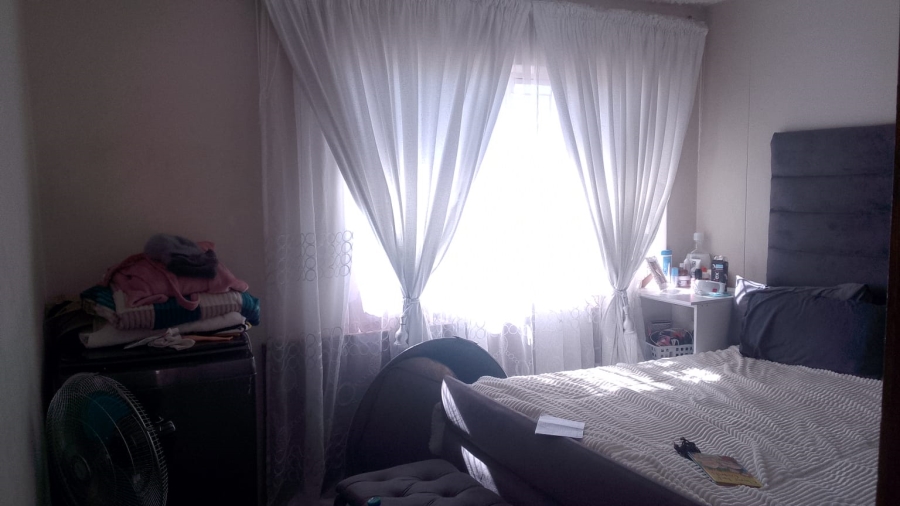 2 Bedroom Property for Sale in Silverton Gauteng