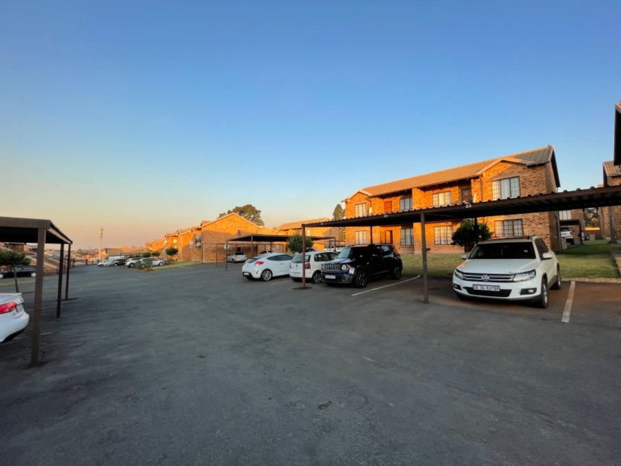 To Let 2 Bedroom Property for Rent in Terenure Gauteng