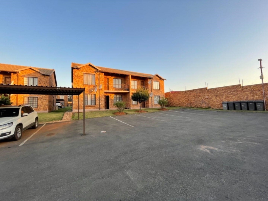 To Let 2 Bedroom Property for Rent in Terenure Gauteng