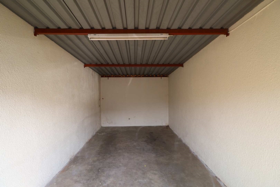 To Let 2 Bedroom Property for Rent in Equestria Gauteng