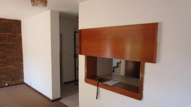 To Let 3 Bedroom Property for Rent in Magalieskruin Gauteng