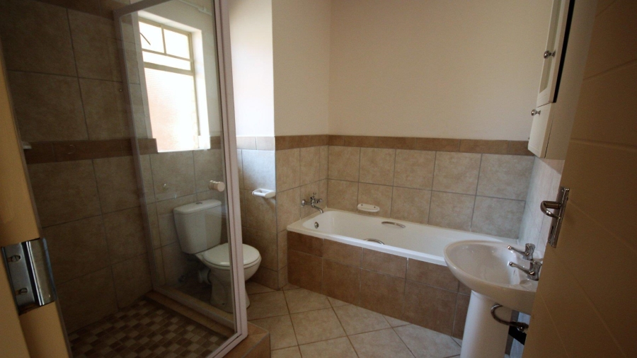 To Let 3 Bedroom Property for Rent in Elardus Park Gauteng