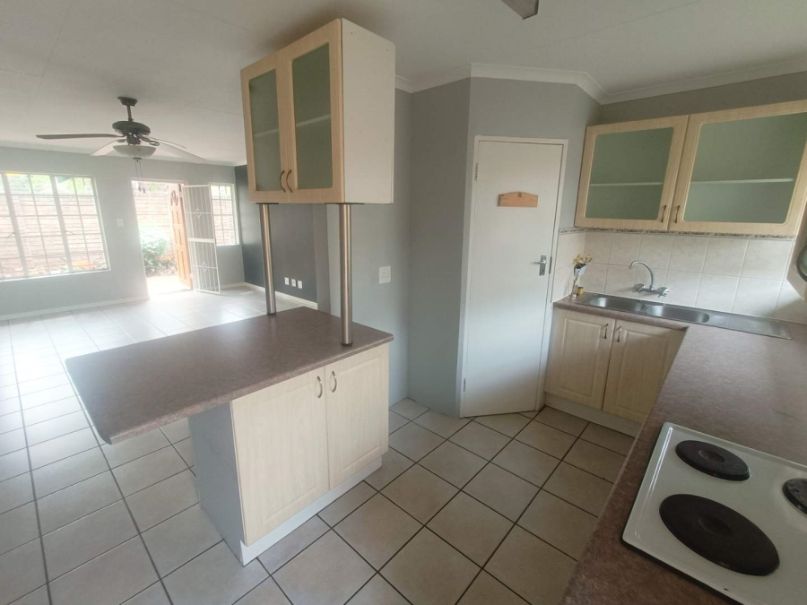 To Let 2 Bedroom Property for Rent in Clubview Gauteng