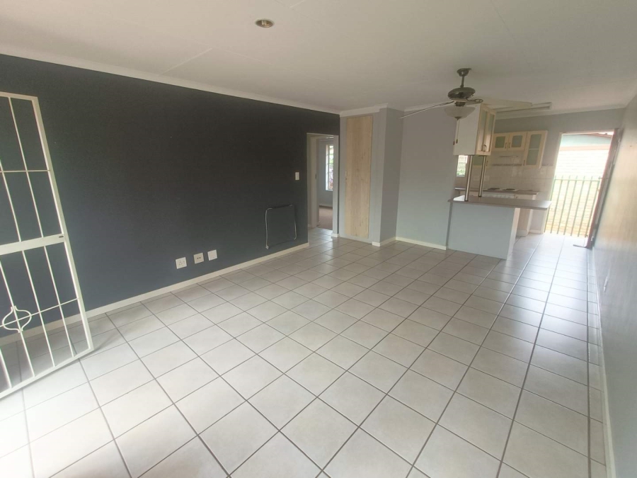 To Let 2 Bedroom Property for Rent in Clubview Gauteng