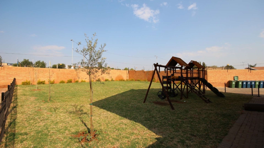 3 Bedroom Property for Sale in Elardus Park Gauteng