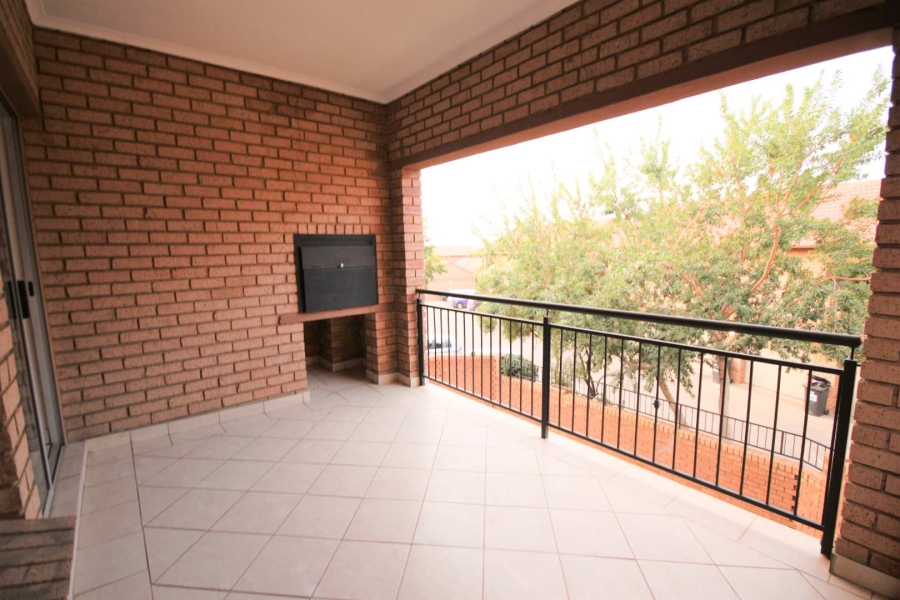 To Let 3 Bedroom Property for Rent in Hazeldean Gauteng