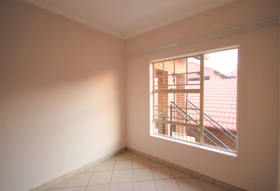 To Let 3 Bedroom Property for Rent in Hazeldean Gauteng