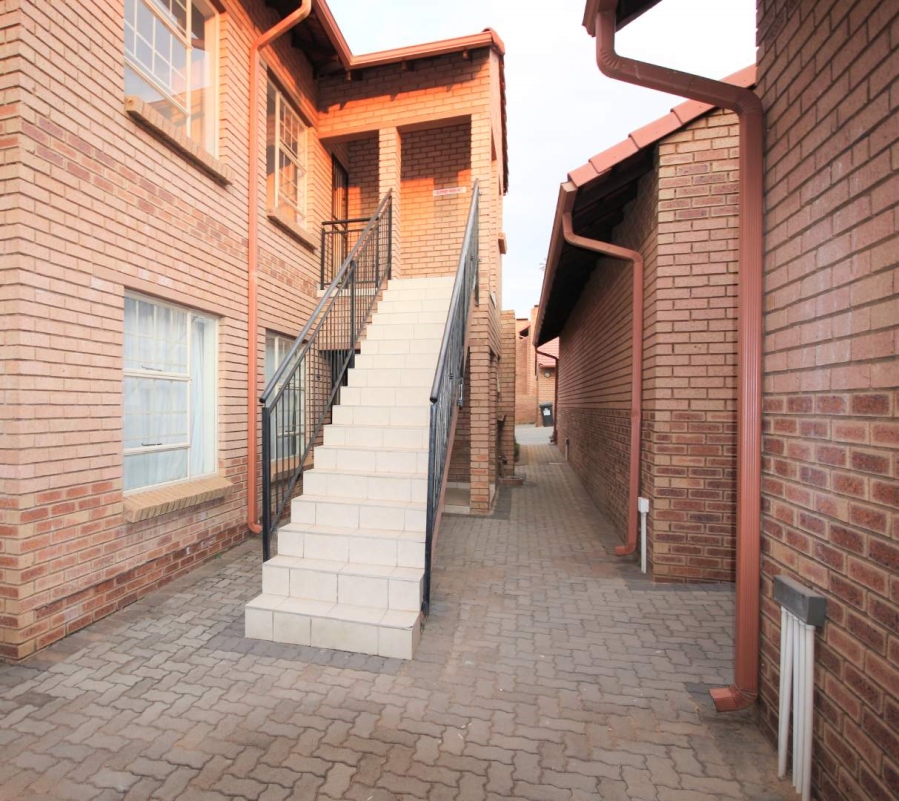 To Let 3 Bedroom Property for Rent in Hazeldean Gauteng
