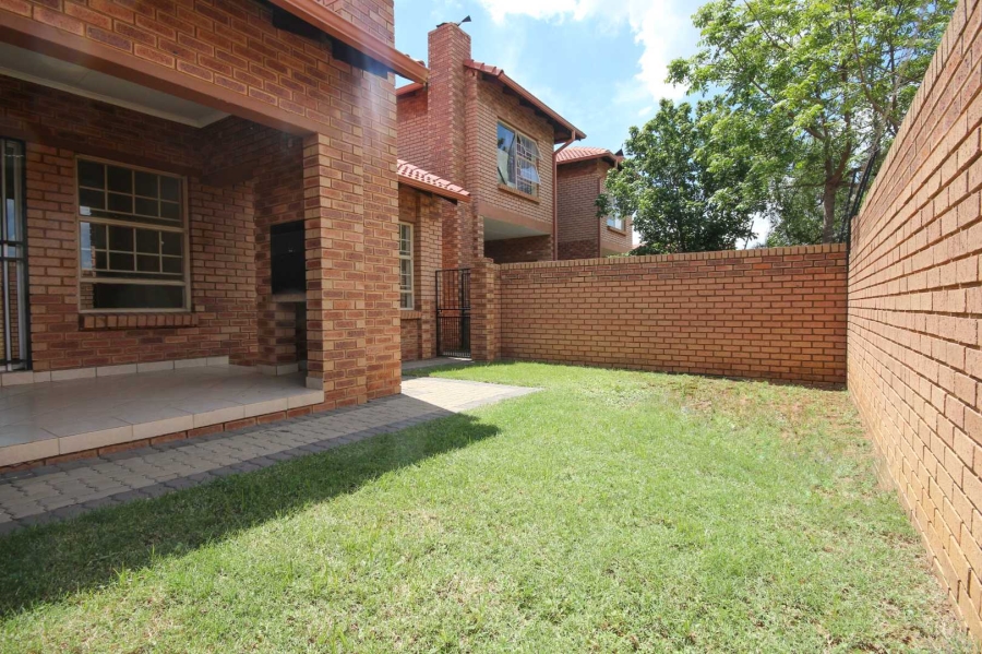 To Let 2 Bedroom Property for Rent in Hazeldean Gauteng