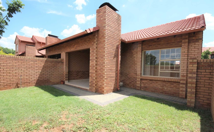 To Let 2 Bedroom Property for Rent in Hazeldean Gauteng