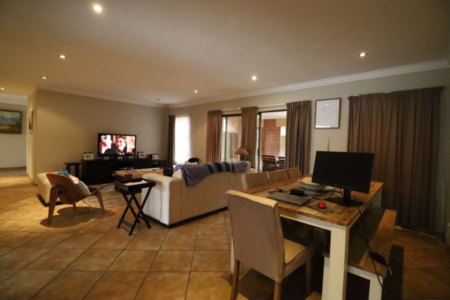 To Let 3 Bedroom Property for Rent in The Wilds Gauteng