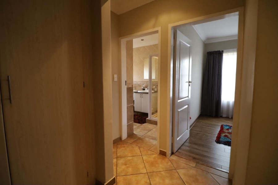 To Let 3 Bedroom Property for Rent in The Wilds Gauteng