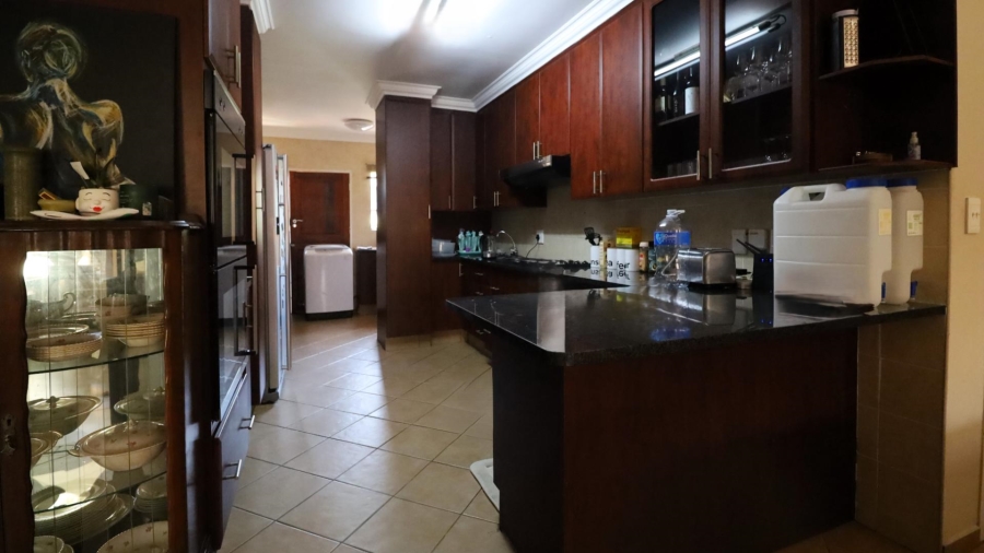 To Let 3 Bedroom Property for Rent in The Wilds Gauteng