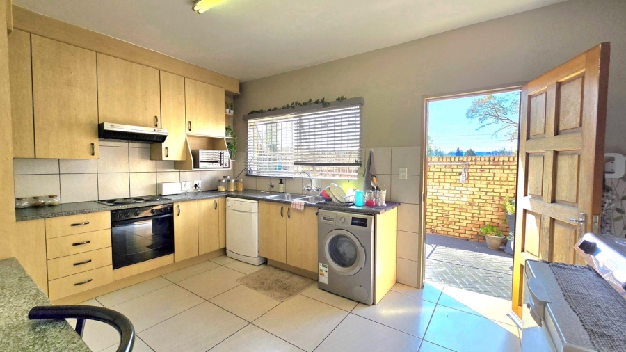 2 Bedroom Property for Sale in Florentia Gauteng